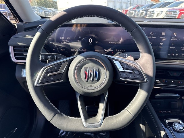 Buick Envision Vehicle Full-screen Gallery Image 14