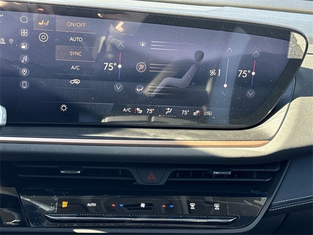 Buick Envision Vehicle Full-screen Gallery Image 19