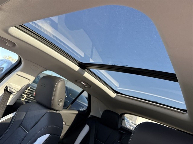 Buick Envision Vehicle Full-screen Gallery Image 22