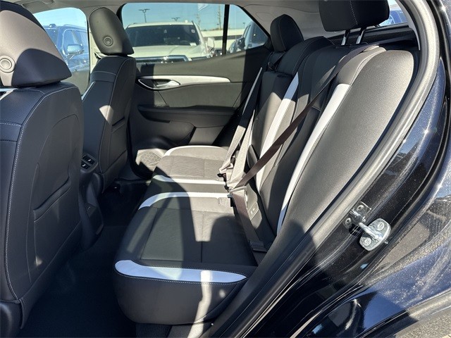 Buick Envision Vehicle Full-screen Gallery Image 23