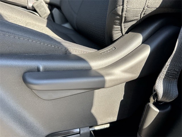 GMC Sierra 1500 Vehicle Full-screen Gallery Image 12