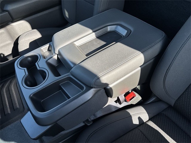 GMC Sierra 1500 Vehicle Full-screen Gallery Image 20