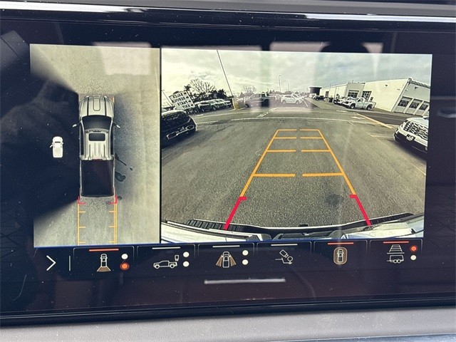 GMC Sierra 3500HD Vehicle Full-screen Gallery Image 17