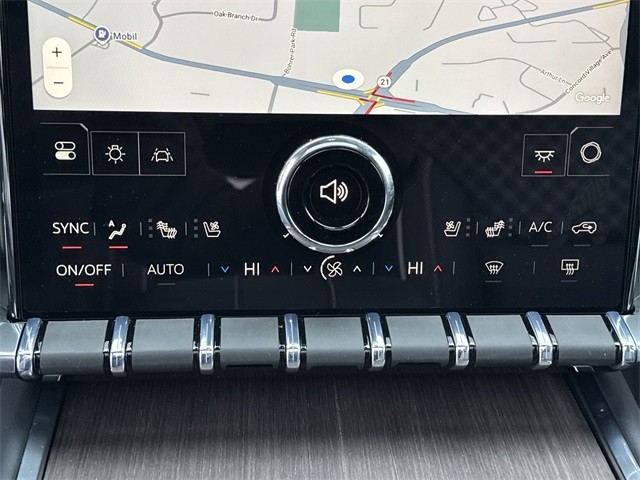 GMC Acadia Vehicle Full-screen Gallery Image 19