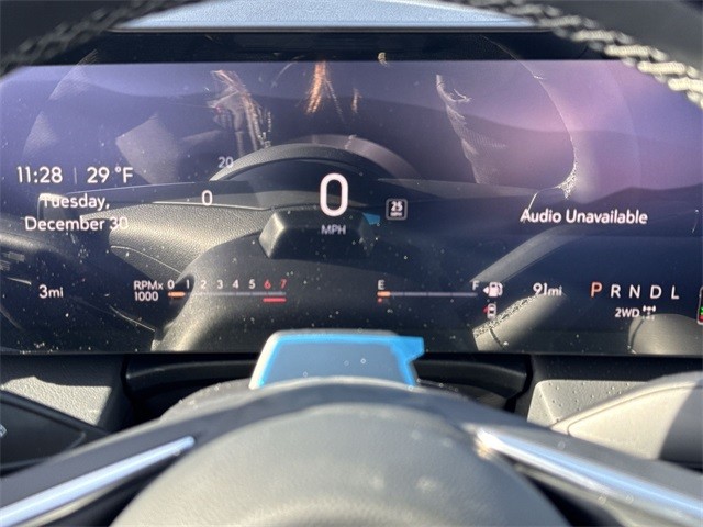 Buick Enclave Vehicle Full-screen Gallery Image 15