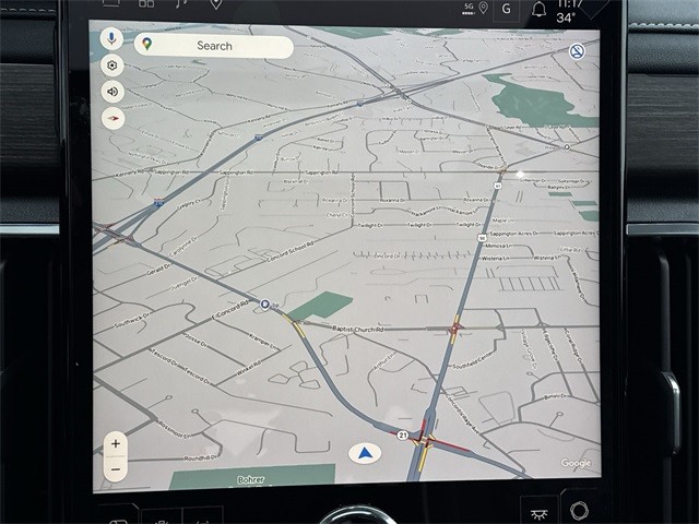 GMC Acadia Vehicle Full-screen Gallery Image 18