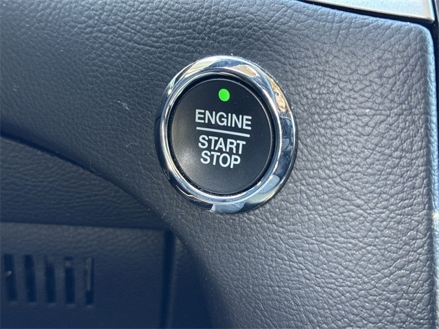 Ford Edge Vehicle Full-screen Gallery Image 21