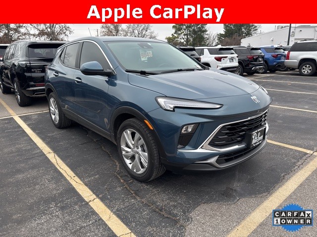 Buick Encore GX Vehicle Full-screen Gallery Image 03