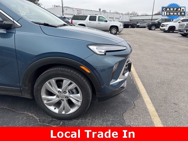 Buick Encore GX Vehicle Full-screen Gallery Image 05