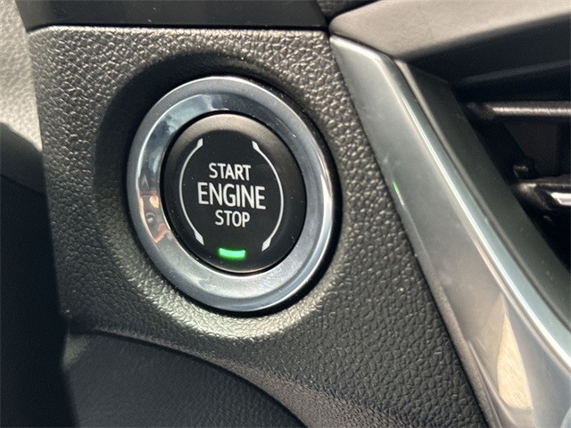 Buick Encore GX Vehicle Full-screen Gallery Image 16