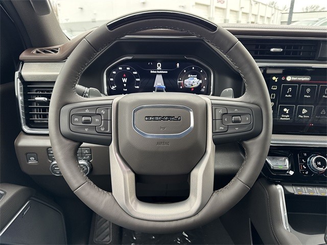 GMC Sierra 1500 Vehicle Full-screen Gallery Image 14