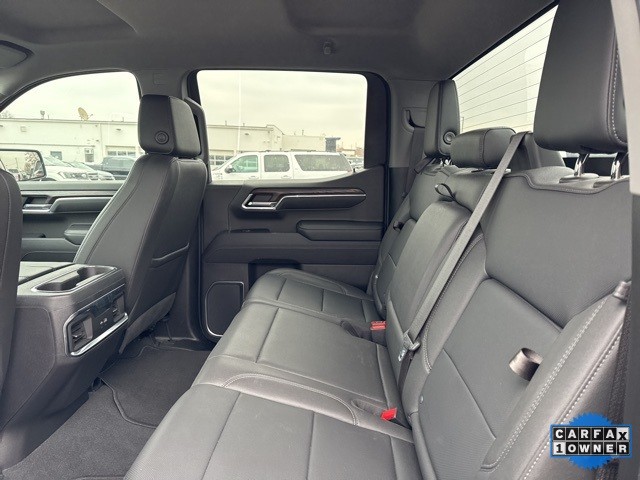 GMC Sierra 1500 Vehicle Full-screen Gallery Image 11