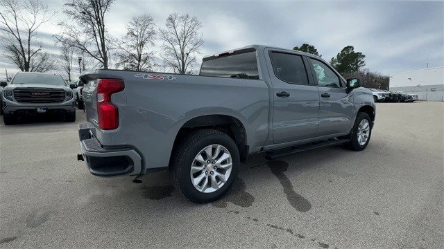 Chevrolet Silverado 1500 Vehicle Full-screen Gallery Image 08