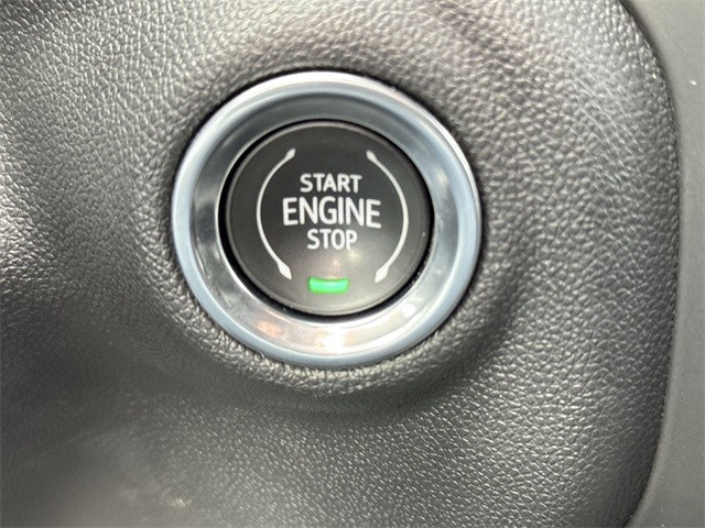 Chevrolet Silverado 1500 Vehicle Full-screen Gallery Image 16