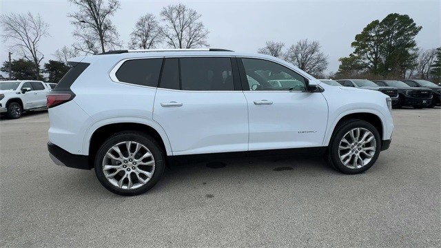 GMC Acadia Vehicle Full-screen Gallery Image 09