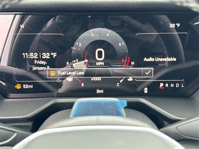 GMC Acadia Vehicle Full-screen Gallery Image 15