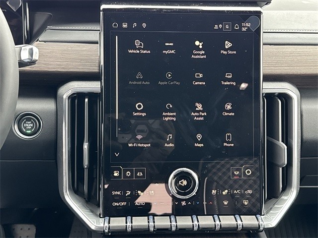 GMC Acadia Vehicle Full-screen Gallery Image 16