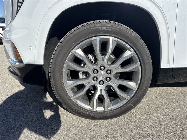 GMC Acadia Vehicle Full-screen Gallery Image 10