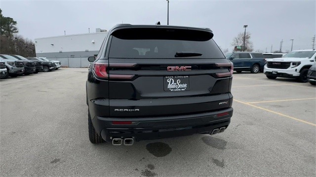 GMC Acadia Vehicle Full-screen Gallery Image 07