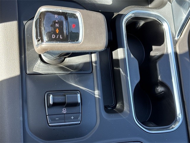 GMC Sierra 1500 Vehicle Full-screen Gallery Image 20