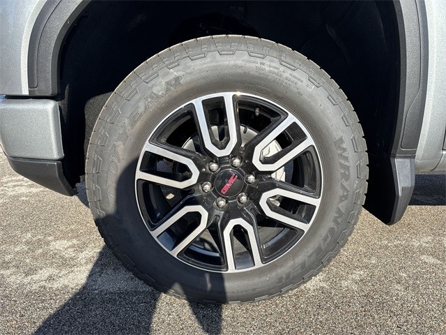 GMC Sierra 1500 Vehicle Full-screen Gallery Image 10