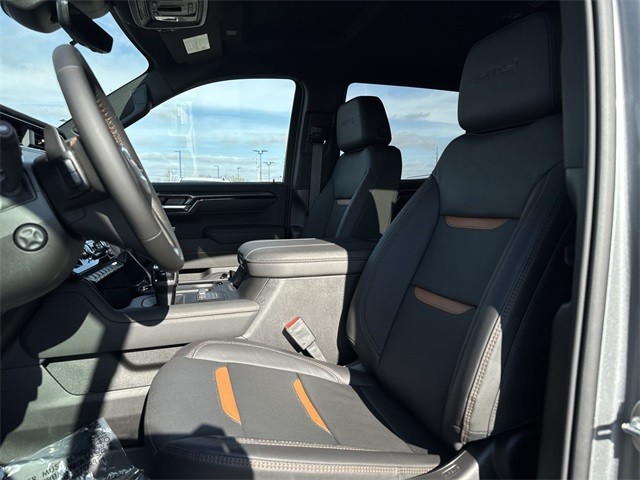 GMC Sierra 1500 Vehicle Full-screen Gallery Image 11