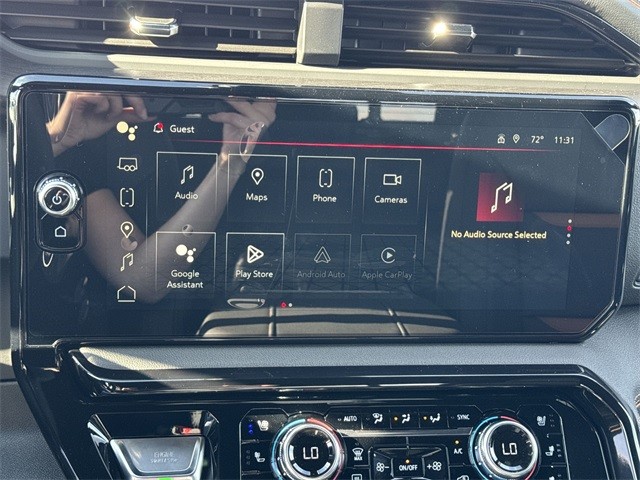 GMC Sierra 1500 Vehicle Full-screen Gallery Image 16