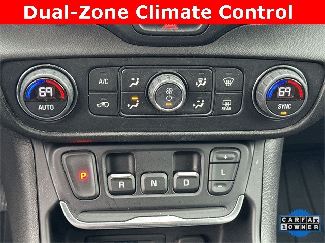 GMC Terrain Vehicle Full-screen Gallery Image 21