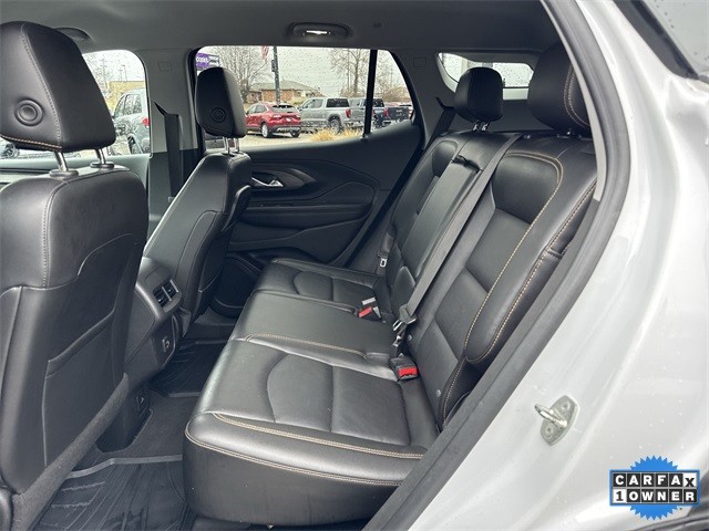 GMC Terrain Vehicle Full-screen Gallery Image 27