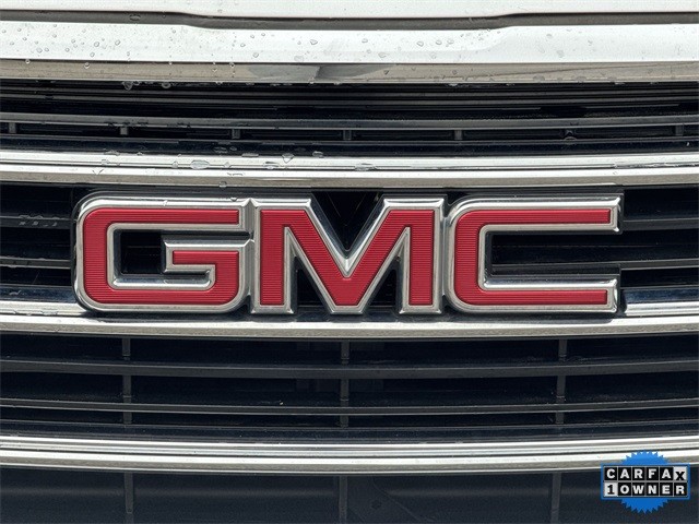 GMC Terrain Vehicle Full-screen Gallery Image 33