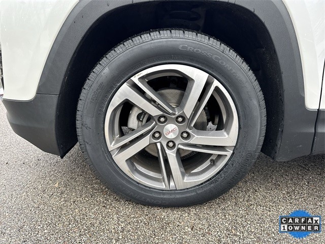 GMC Terrain Vehicle Full-screen Gallery Image 35