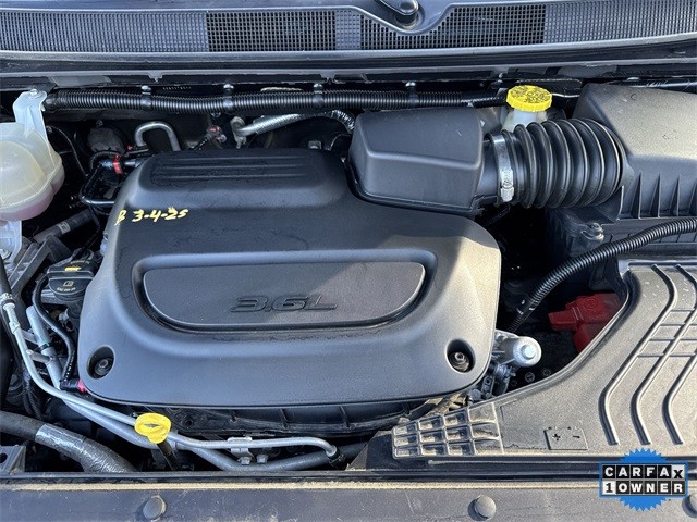 Chrysler Pacifica Vehicle Full-screen Gallery Image 33