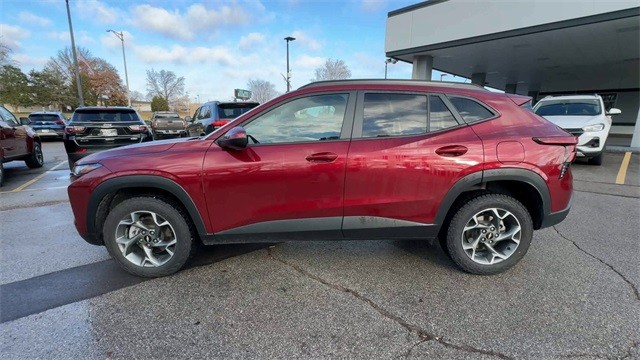 Chevrolet Trax Vehicle Full-screen Gallery Image 05