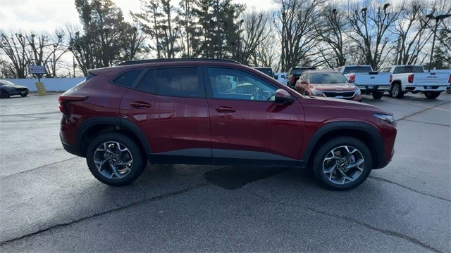 Chevrolet Trax Vehicle Full-screen Gallery Image 09