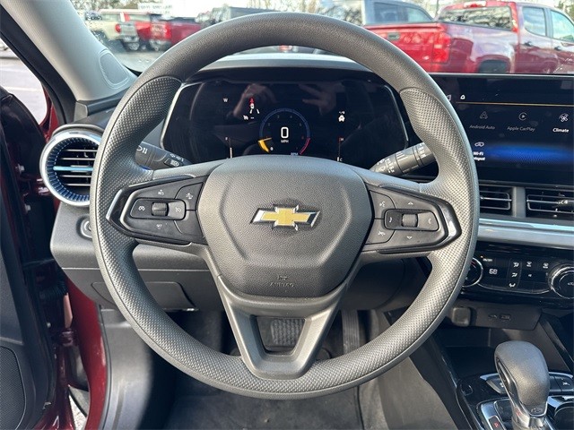 Chevrolet Trax Vehicle Full-screen Gallery Image 11