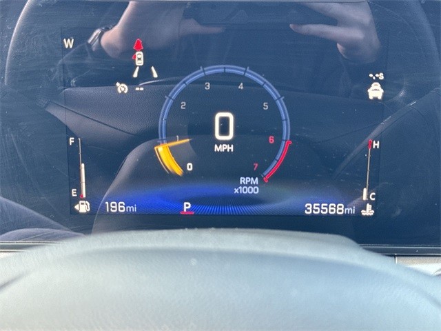 Chevrolet Trax Vehicle Full-screen Gallery Image 12