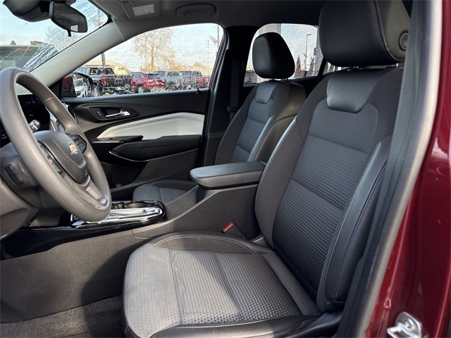 Chevrolet Trax Vehicle Full-screen Gallery Image 18