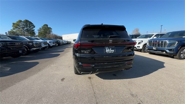 Buick Enclave Vehicle Full-screen Gallery Image 07