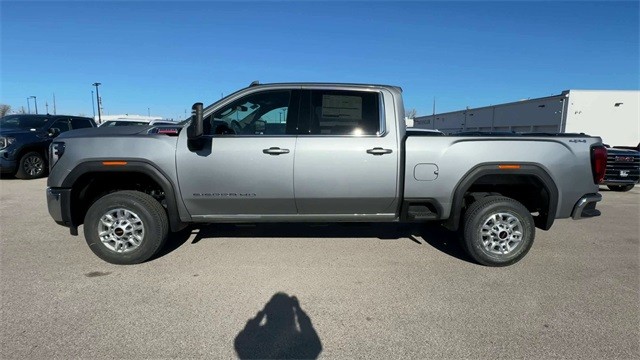 GMC Sierra 2500HD Vehicle Full-screen Gallery Image 05