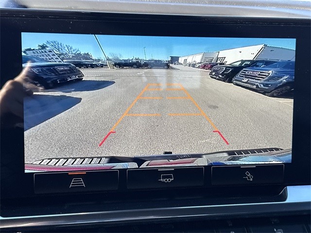 GMC Sierra 2500HD Vehicle Full-screen Gallery Image 17