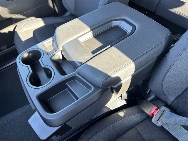 GMC Sierra 2500HD Vehicle Full-screen Gallery Image 21