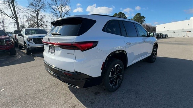 Buick Enclave Vehicle Full-screen Gallery Image 08