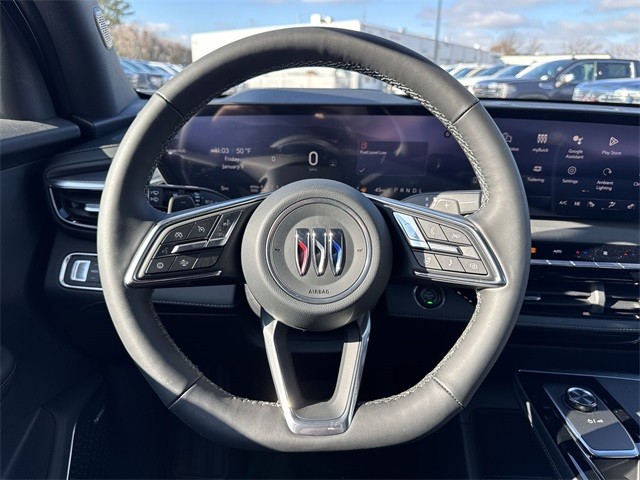 Buick Enclave Vehicle Full-screen Gallery Image 14