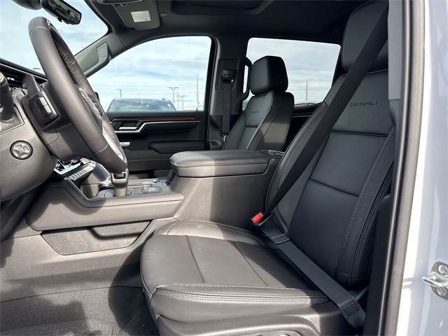 GMC Sierra 1500 Vehicle Full-screen Gallery Image 11