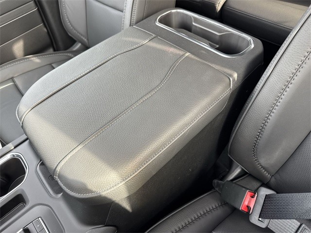 GMC Sierra 1500 Vehicle Full-screen Gallery Image 21