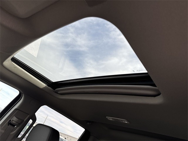 GMC Sierra 1500 Vehicle Full-screen Gallery Image 22