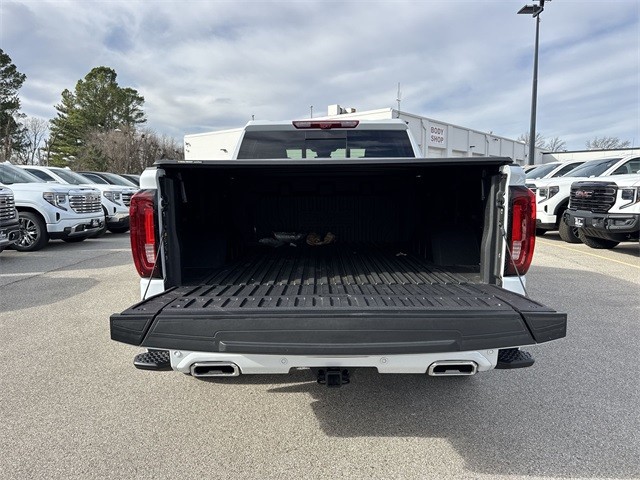 GMC Sierra 1500 Vehicle Full-screen Gallery Image 24