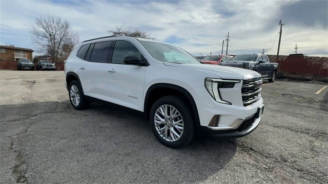 GMC Acadia Vehicle Full-screen Gallery Image 02