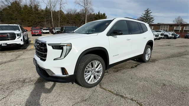 GMC Acadia Vehicle Full-screen Gallery Image 04