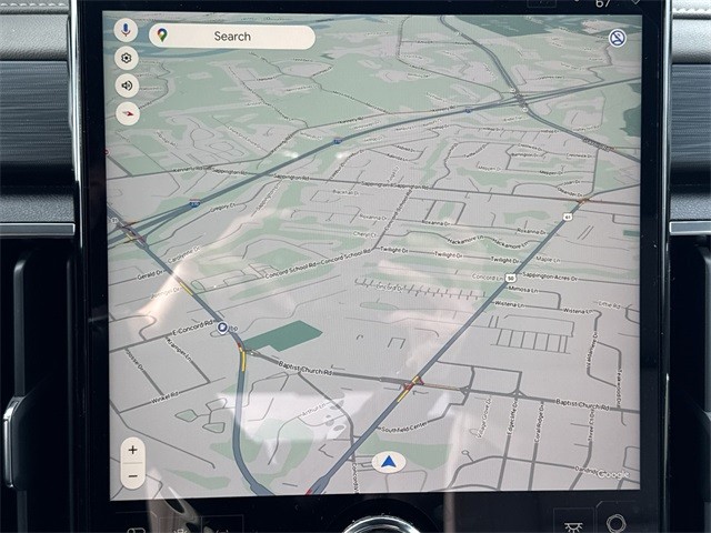 GMC Acadia Vehicle Full-screen Gallery Image 18